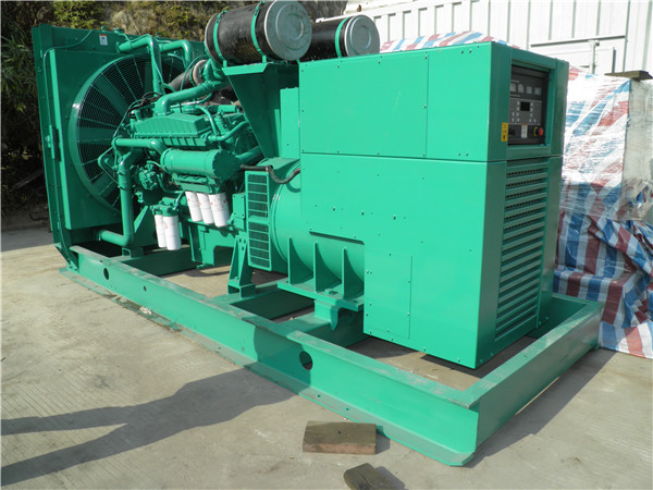 陆河出租发电机 发电机组厂家：柴油发电机组的控制屏的作用是什么？