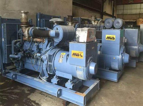 陆河发电机组带负载降电压是什么原因照成的？